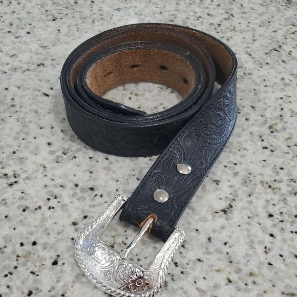 Classic Black and Silver Leather Belt with Adjustable Buckle - Picture 1 of 4
